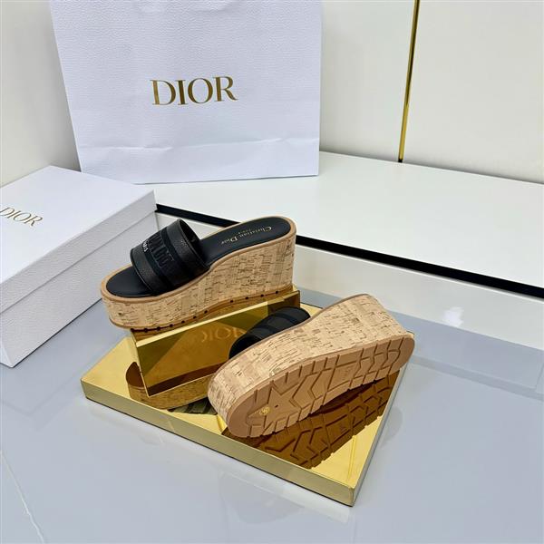 20251128184322204 270